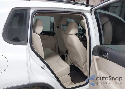 2016 Volkswagen Tiguan S из США, поврежденный, VIN WVGAV7AX2GW601584